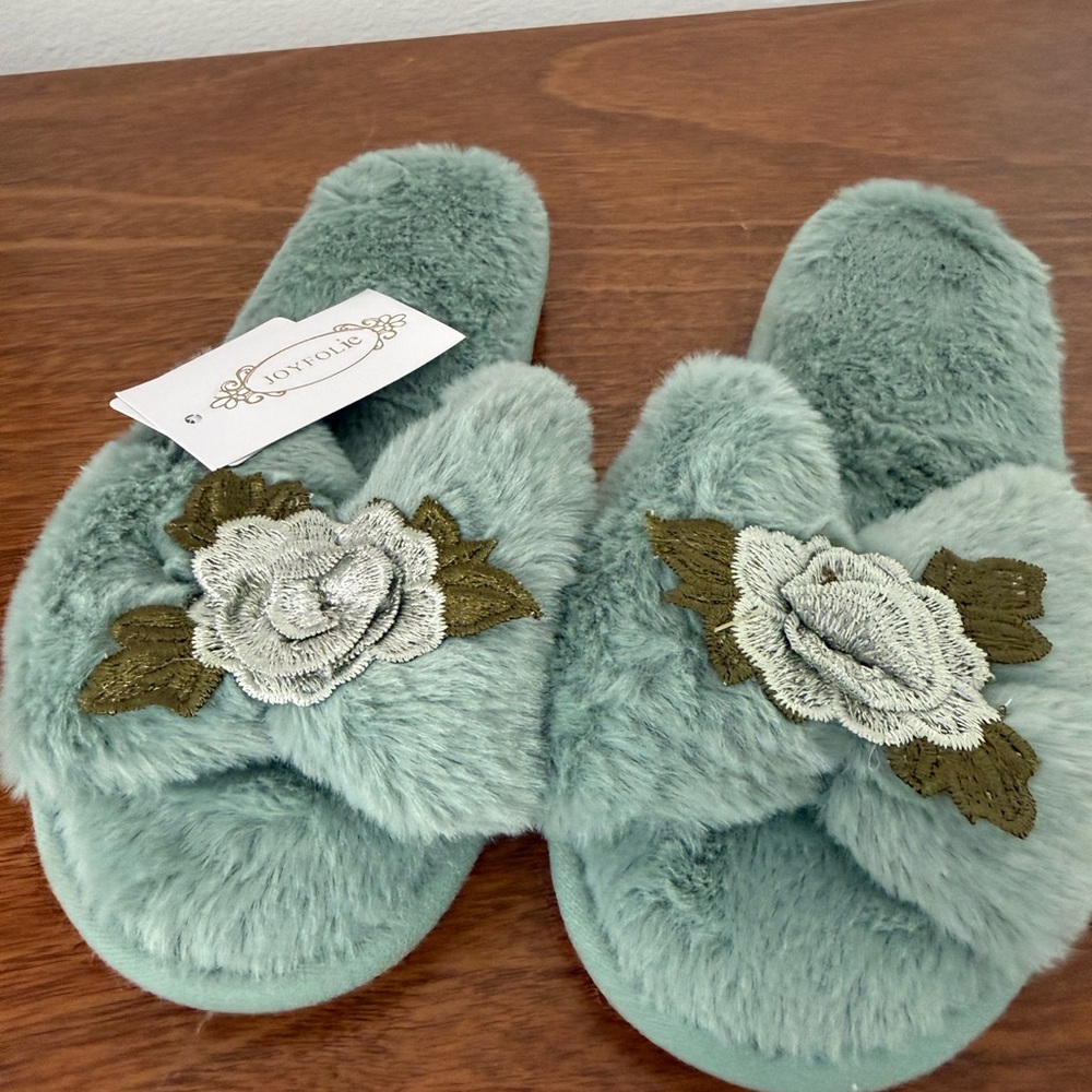 Joyfolie Green Fuzzy Slippers with Floral Design